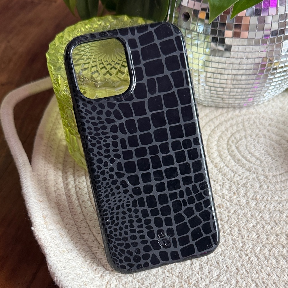 Velvet Caviar Black Crocodile iPhone 12 Pro Case MagSafe